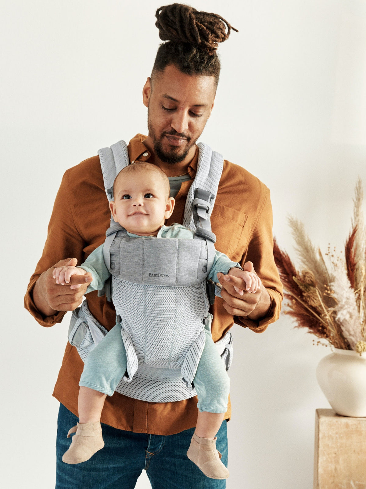 BabyBjorn - Marsupiu anatomic cu multiple pozitii de purtare colectia Harmony, 3D Mesh, Silver - Editie Limitata