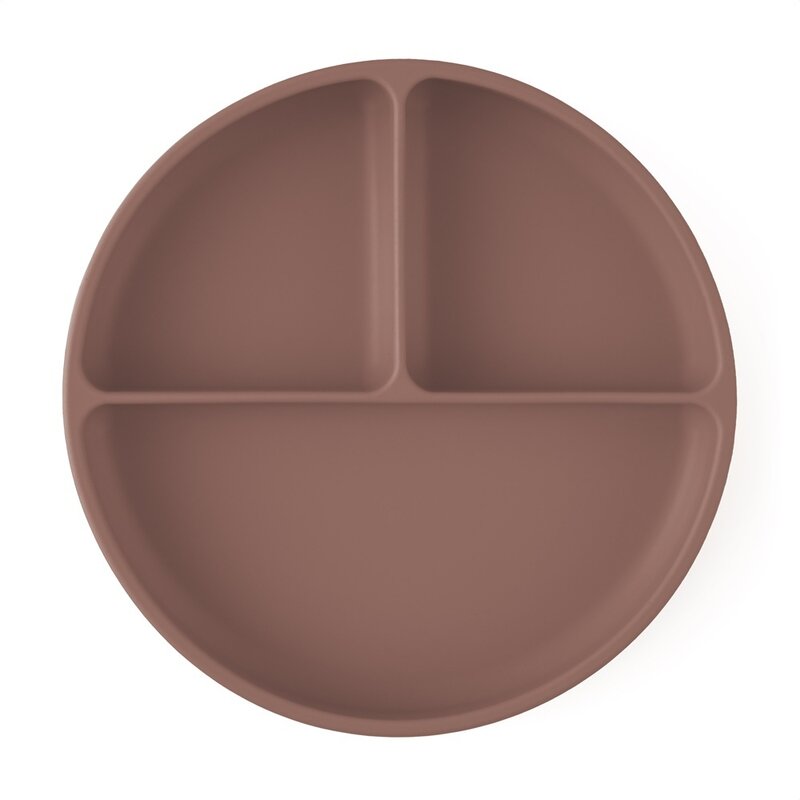 Farfurie compartimentata, Petite&Mars, Take&Match, Din silicon, Rotunda, Cu ventuza si 3 compartimente, Adecvata pentru masina de spalat vase si microunde, Nu absoarbe mirosuri, Fara BPA, 500 ml, 6 luni+, Velvet Latte, Maro pudrat - gogobaby.ro
