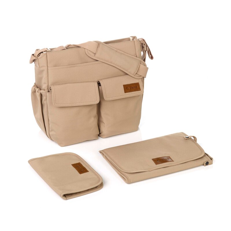 Geanta pentru mamici, Jane, Cu 2 buzunare exterioare, Cu multiple compartimente, Cu saltea de infasat inclusa, 44 x 34 cm, Conform cu standardul de securitate europeana EN 71-3:2019, Sesame