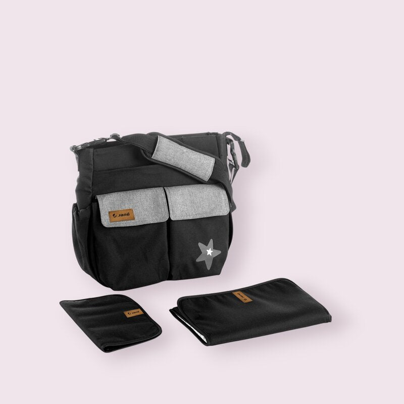 Geanta pentru mamici, Jane, Cu 2 buzunare exterioare, Cu multiple compartimente, Cu saltea de infasat inclusa, 44 x 34 cm, Conform cu standardul de securitate europeana EN 71-3:2019, Soil - gogobaby.ro