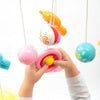 Carusel muzical, BabyMix, Pentru patut bebelusi, Cu proiectii, Cu melodii si sunete ale naturii, Cu 11 jucarii, Red