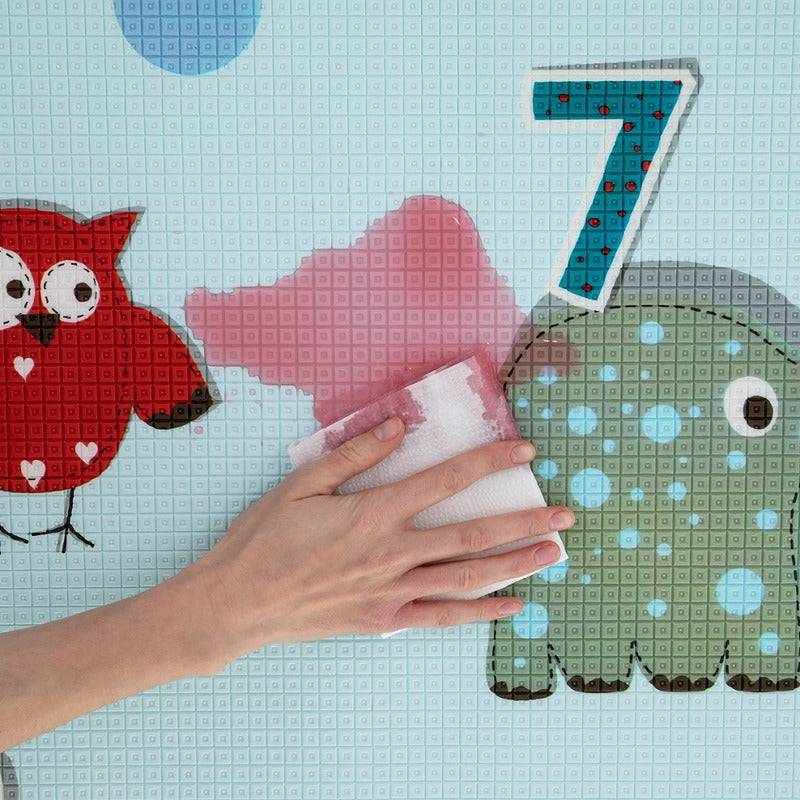 Covoras de joaca interactiv, Petite&Mars, Joy Max, Design Animale si cifre, Reversibil, Cu suprafata antiderapanta si impermeabila, 180 x 150 x 1.5 cm, 0 luni+, Conform standardului de securitate EN71-1 2 3, Multicolor - gogobaby.ro