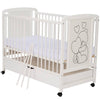 Patut din lemn bebe, 120x60 cm, Cu sertar, Din lemn de pin si mdf, Stabil si rezistent, Inaltime saltea reglabila pe 3 nivele, Laterala cu 3 bete detasabile, EN716-1, EN716-2, Alb, Qmini, Timmi Heart