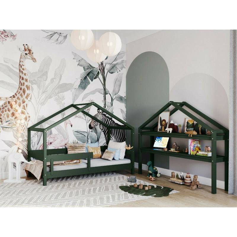 Patut tip casuta din lemn junior, 160x80 cm, Din lemn certificat FSC, Transformabil in casuta de joaca, Cu bariera de protectie, In stil scandinav, Verde, YappyKids, YappyHytte Bed - gogobaby.ro