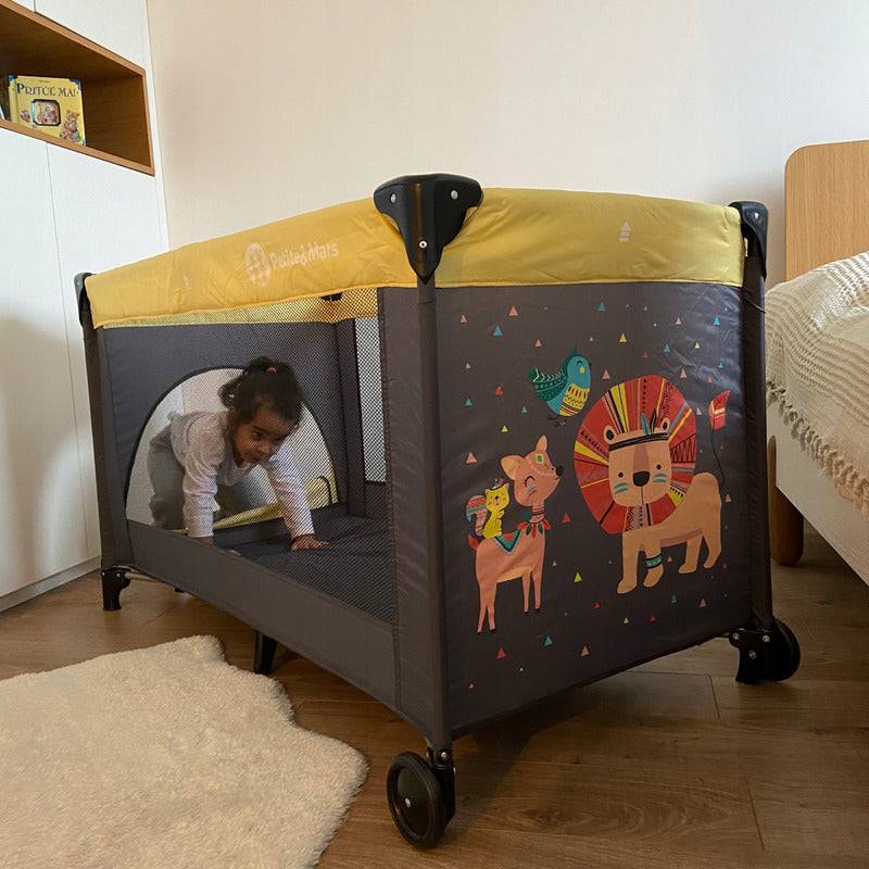 Patut pliant, Petite&Mars, Cu un nivel, Cu intrare laterala cu fermoar, 2 roti, 120x60 cm, Conform cu standardele europene de securitate EN 716-1:207+AC:2019, EN 716-2:2017, EN 71-3:2019, Vulpita Turquoise - gogobaby.ro