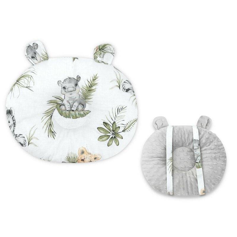 Perna bebelusi, Qmini, Ursulet, Multifunctionala, Cu doua fete, Tesatura pufoasa minky si bumbac, Materiale certificate Oeko Tex Standard 100, 30x23 cm, Minky Safari - gogobaby.ro