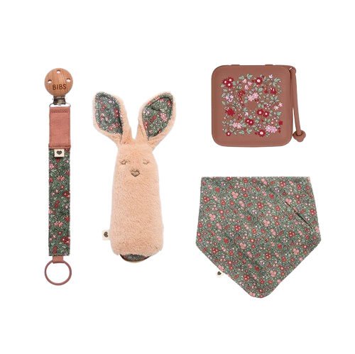 BIBS X Liberty Bundle - Set cutie cadou cu bavetica, cutie de suzeta, clip suzeta si jucarie multisenzoriala - gogobaby.ro