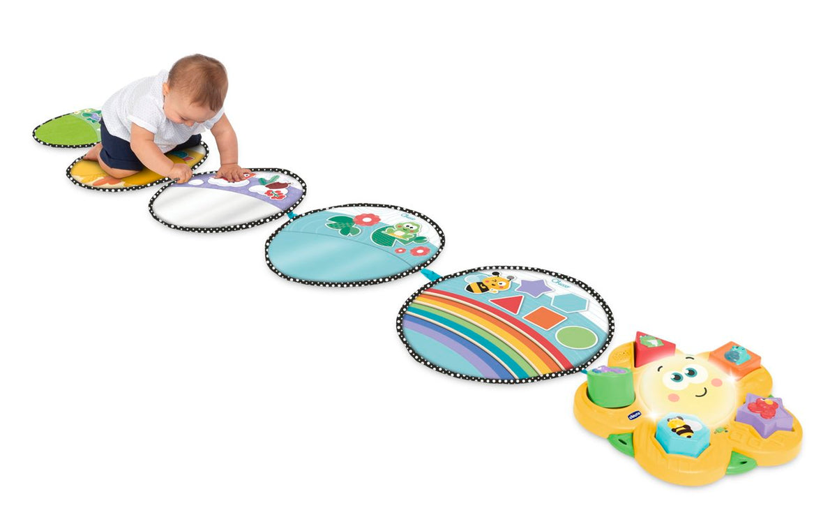 Jucarie Chicco centru de activitati electronic Cele 4 anotimpuri, 9luni+ - gogobaby.ro