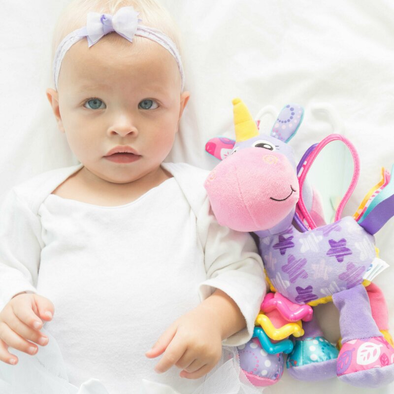 Jucarie pentru carucior, scoica auto si patut, Playgro, Cu jucarie de dentitie, Cu sunete, Activity Friend Stella Unicorn, 39 cm - gogobaby.ro