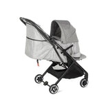 Landou portabil, Jane, Montare in carucior, Cu manere, Cu salteluta 95% materiale reciclate cu protectie UPF50, 67x29.5x43 cm, 0-9 Kg, Dim Grey