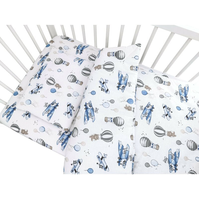 Lenjerie patut cu 3 piese, MimiNu, Cu cearceaf 120x60 cm, Pilota, Pernuta, Din bumbac certificat Oeko Tex Standard 100, Blue Plane - gogobaby.ro