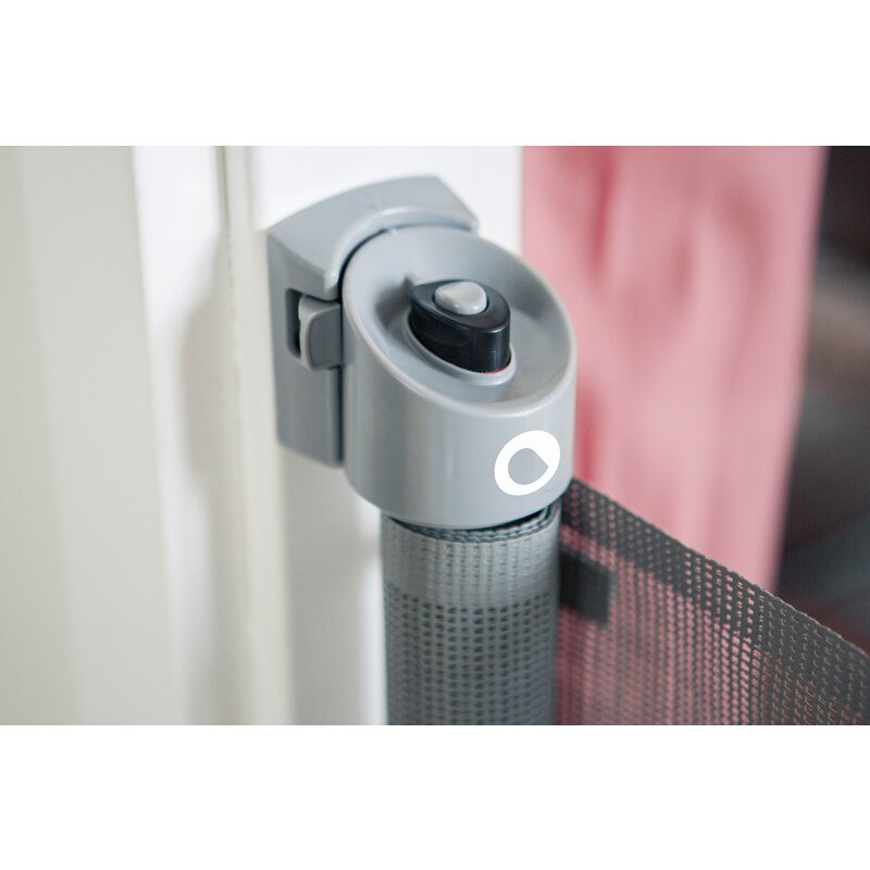 Poarta de siguranta, Lionelo, Tulia, Cu suruburi, Textila, Retractabila, Din Poliester, 140 cm, Conform cu standardul european de securitate EN1930, Negru - gogobaby.ro
