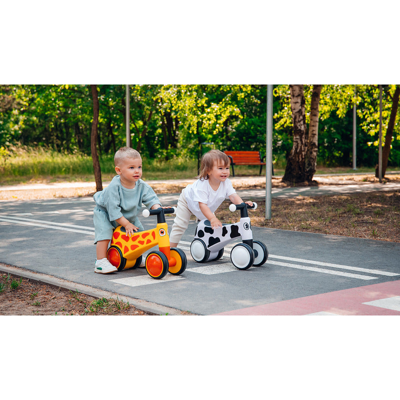 Bicicleta fara pedale, Lionelo, Sammy, Cu 4 roti, Din spuma EVA, Stabila, Manere moi, antiderapante, 12- 36 luni, Greutate maxima suportata 25 kg, Certificata EN 71-1:2014, EN 71-2:2011, EN 71-3:2019, Alb - gogobaby.ro