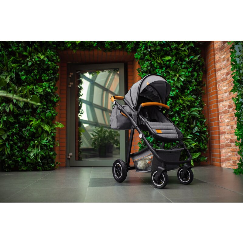 Carucior 2 in 1, Lionelo, Amber, Cadru aluminiu, Cu landou intarit si salteluta moale, Reversibil, Maner ajustabil, Huse pentru picioare, ploaie, Plasa de tantari, Geanta parinti, Pana la 22 kg, EN1888-1, EN1888-2, EN1466, Negru - gogobaby.ro
