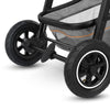 Carucior 3 in 1 Lionelo Amber, Cadru din aluminiu, Landou confortabil, Scaun auto testat ADAC, Accesorii incluse, Geanta parinti, pana la 22 kg, Certificat EN1888, Gri Deschis