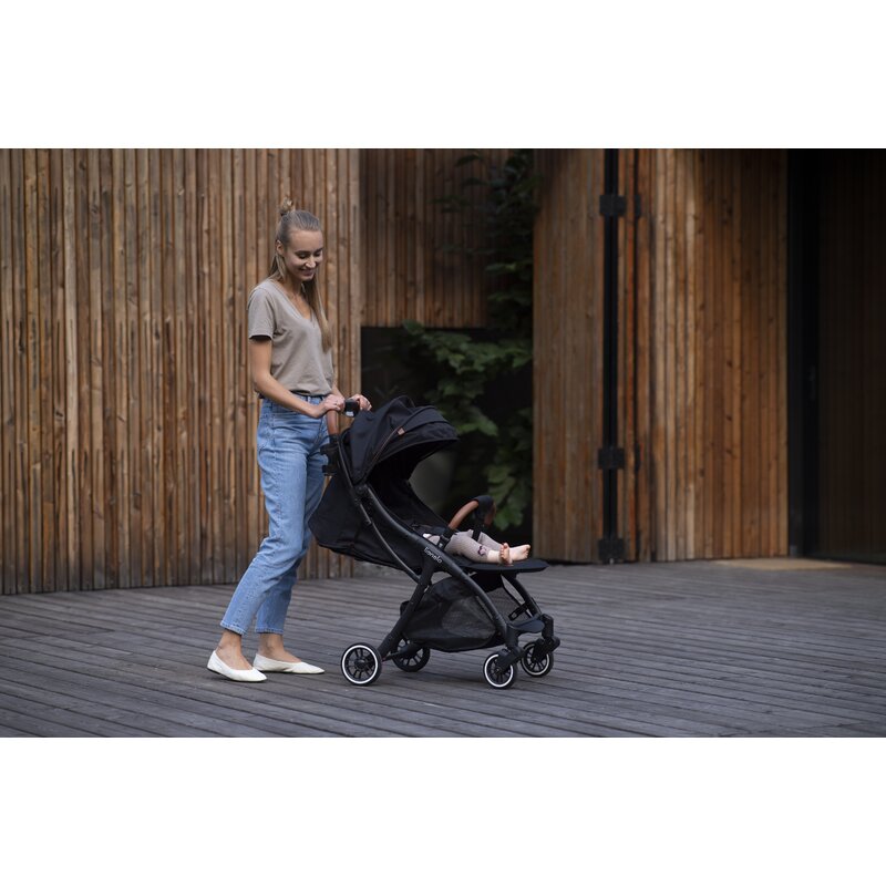 Carucior sport, Lionelo, Julie One, De la nastere, Greutate redusa, Cu accesorii, Cadru din aluminiu, 0-22 kg, Pliere compacta pentru avion, Conform cu standardele europene de securitate EN1888-1 si EN1888-2, Negru