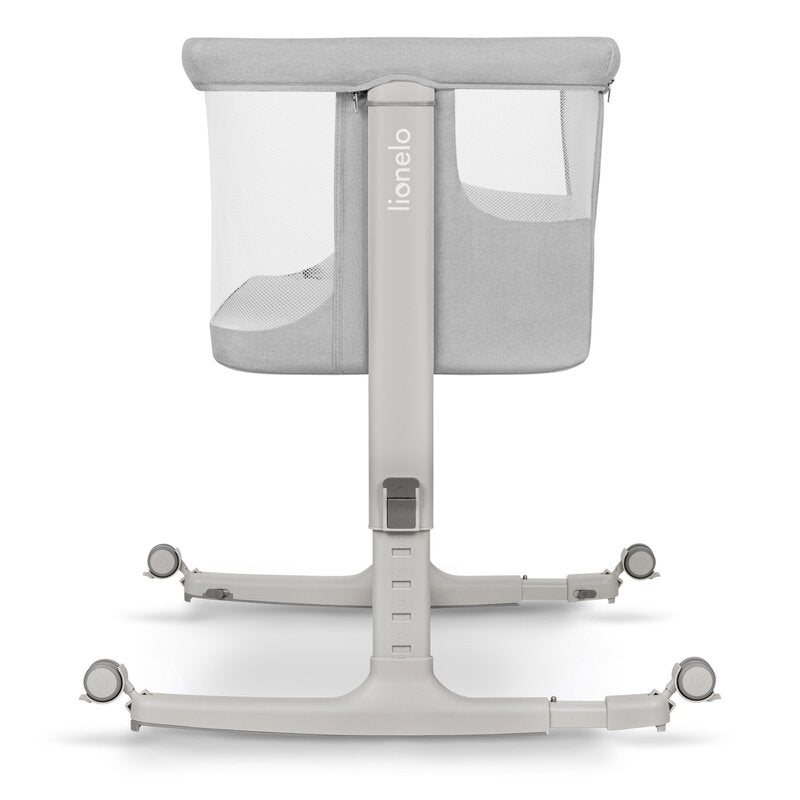 Patut co-sleeper, Lionelo, Aurora, 3 in 1, Cu leganare si setare unghiulara, Include saltea cu densitate T25 si geanta transport, Reglabil in 5 pozitii, Pana la 9 kg, 0 luni+, 85x60x66 cm, Certificari EN 1130:2019+AC:2020, EN 16890:2, Gri deschis - gogobaby.ro