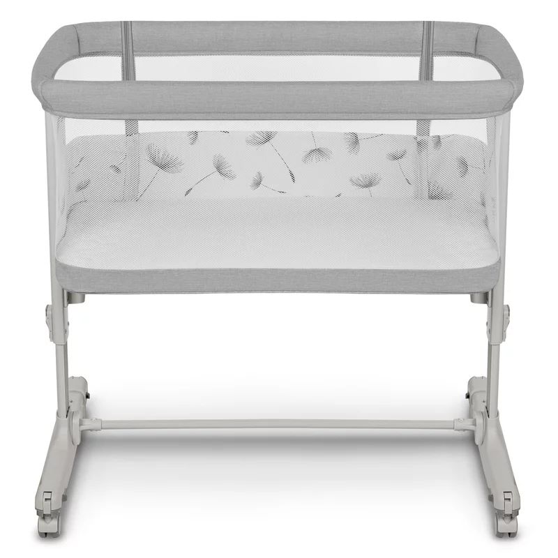 Patut co-sleeper, Lionelo, Aurora, 3 in 1, Cu leganare si setare unghiulara, Include saltea cu densitate T25 si geanta transport, Reglabil in 5 pozitii, Pana la 9 kg, 0 luni+, 85x60x66 cm, Certificari EN 1130:2019+AC:2020, EN 16890:2, Gri deschis