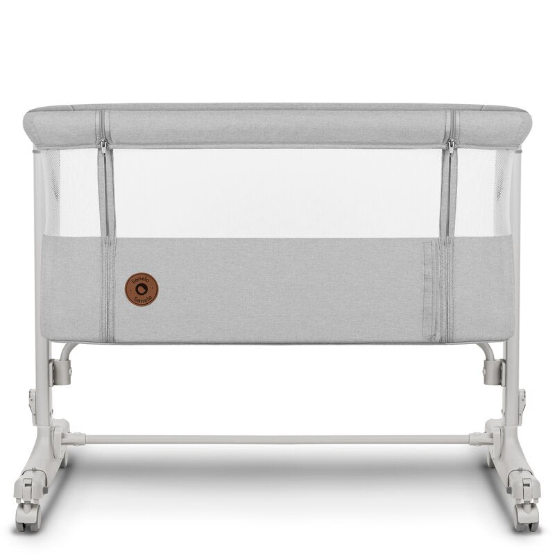 Patut co-sleeper, Lionelo, Aurora, 3 in 1, Cu leganare si setare unghiulara, Include saltea cu densitate T25 si geanta transport, Reglabil in 5 pozitii, Pana la 9 kg, 0 luni+, 85x60x66 cm, Certificari EN 1130:2019+AC:2020, EN 16890:2, Gri deschis - gogobaby.ro