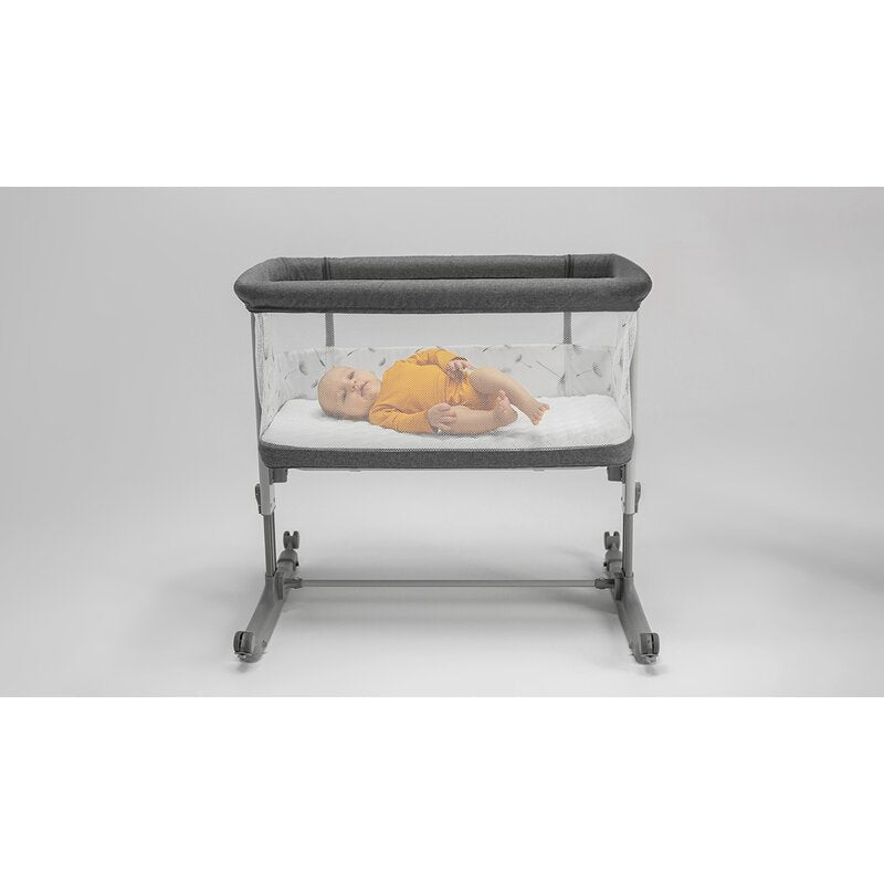 Patut co-sleeper, Lionelo, Aurora, 3 in 1, Cu leganare si setare unghiulara, Include saltea cu densitate T25 si geanta transport, Reglabil in 5 pozitii pe inaltime, Pana la 9 kg, 0 luni+, 85x60x66 cm, Conform cu EN 1130:2019+AC:2020, EN 16890:2, Gri - gogobaby.ro