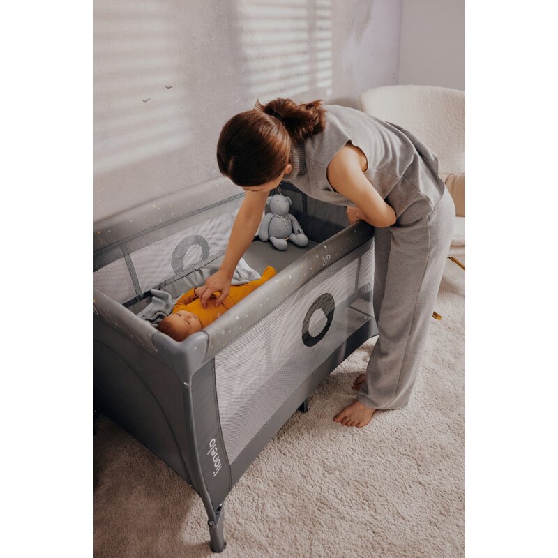 Patut pliant, Lionelo, Stefi Plus, Cu doua nivele, Cu intrare laterala cu fermoar, 2 roti, 120x60 cm, Conform cu standardul european de securitate EN 716, Gri - gogobaby.ro