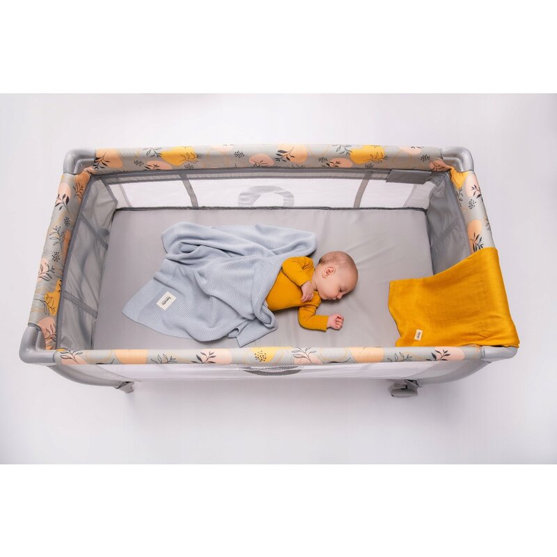 Patut pliant, Lionelo, Stefi Plus, Cu doua nivele, Cu intrare laterala cu fermoar, 2 roti, 120x60 cm, Conform cu standardul european de securitate EN 716, Gri - gogobaby.ro
