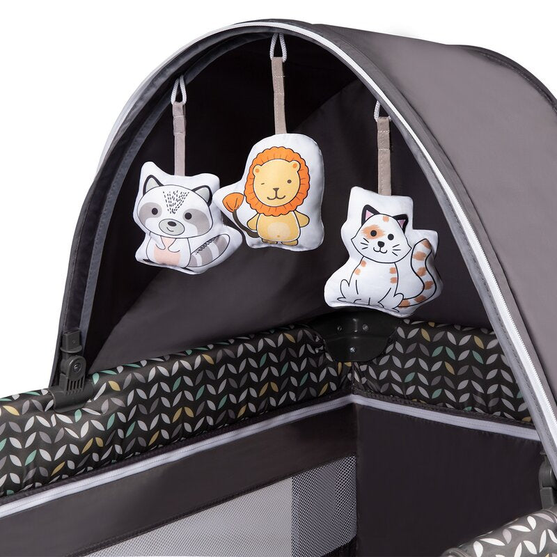 Patut pliant, Lionelo, Sven Plus, 120x60 cm, Cu doua nivele, Cu arcada jucarii, masuta de infasat, vibratii, melodii  conform cu standardele europeane de securitate EN716 si EN12221, Grey Scandi - gogobaby.ro