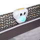 Patut pliant, Lionelo, Sven Plus, 120x60 cm, Cu doua nivele, Cu arcada jucarii, masuta de infasat, vibratii, melodii  conform cu standardele europeane de securitate EN716 si EN12221, Grey Scandi