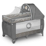 Patut pliant, Lionelo, Sven Plus, 120x60 cm, Cu doua nivele, Cu arcada jucarii, masuta de infasat, vibratii, melodii  conform cu standardele europeane de securitate EN716 si EN12221, Grey Scandi