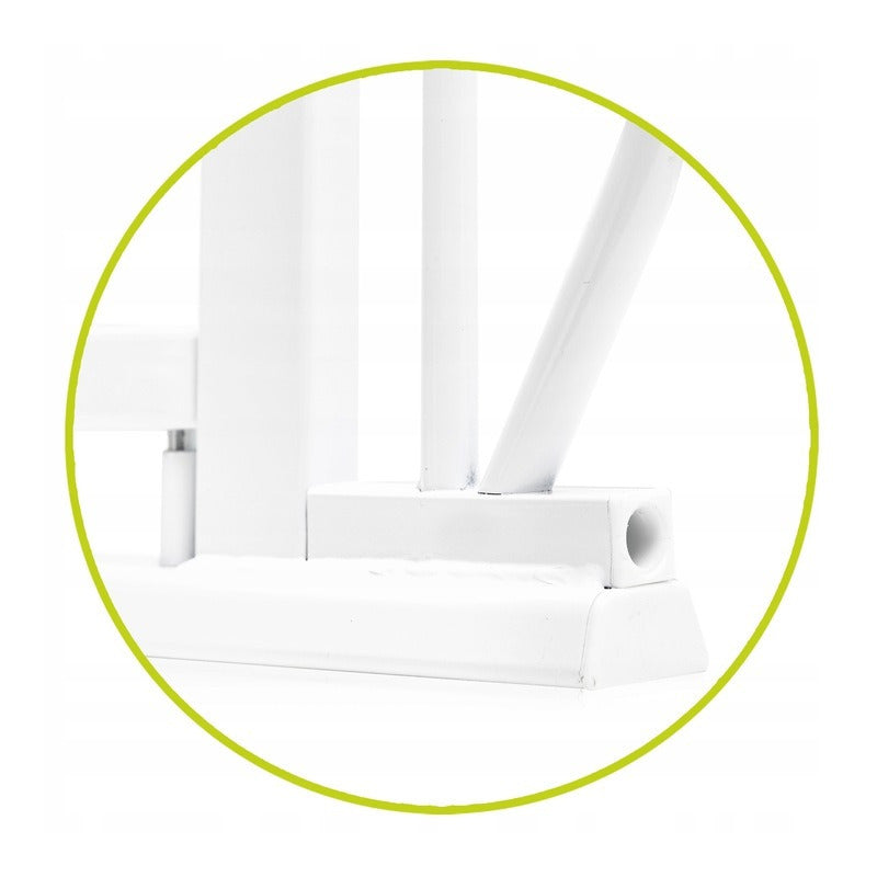 Poarta de siguranta, Lionelo, Truus Slim Led, Prin presiune, Cu lumina Led cu senzor, 105 cm, Conform cu standardul european de securitate EN1930, Alb - gogobaby.ro