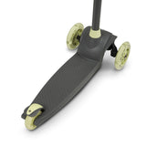 Trotineta, Lionelo, Jessy, Ultrapliabila, Pana la 50 Kg, Cu design ergonomic, Cu lumini LED, 56 x 26 x 67-82 cm, 3 ani+, Verde
