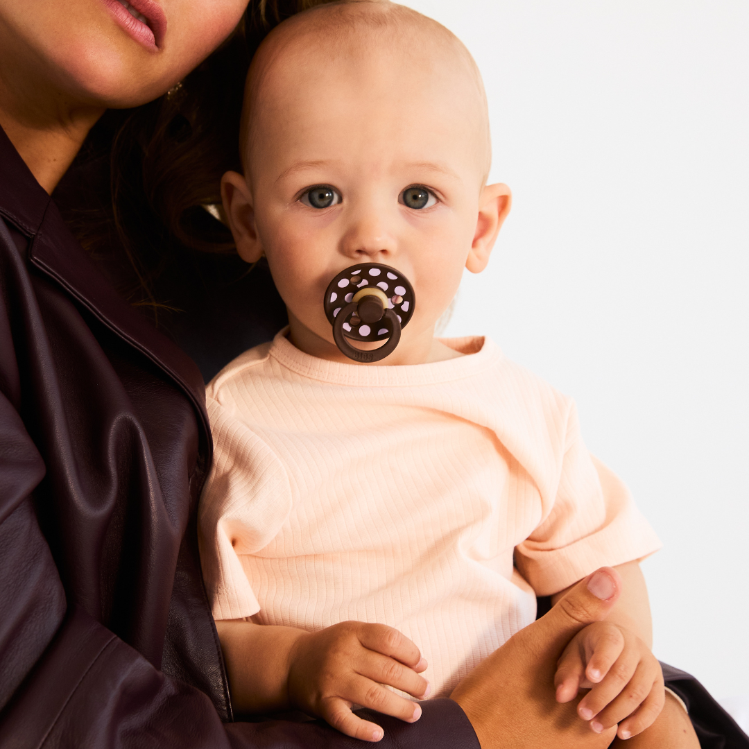 BIBS - Set 2 suzete Colour Studio Collection Polka Dots, tetina rotunda, 6 luni+-Ivory/Black