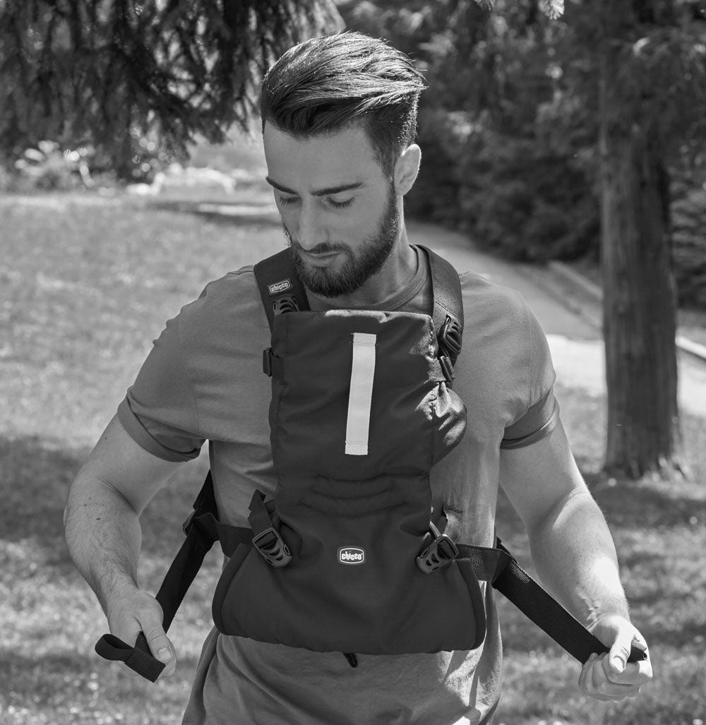 Marsupiu Chicco Easy Fit, Black Night, 0luni+ - gogobaby.ro