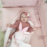Prosop cu gluga, MimiNu, Mare, Cu volanas, Dimensiune 100x100 cm, Din bumbac si thermo fleece, Materiale certificate Oeko Tex Standard 100, Colectia Royal, Powder Pink