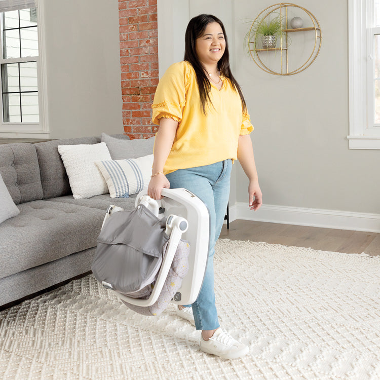 Graco - Leagan portabil Move with Me Little Adventures - gogobaby.ro