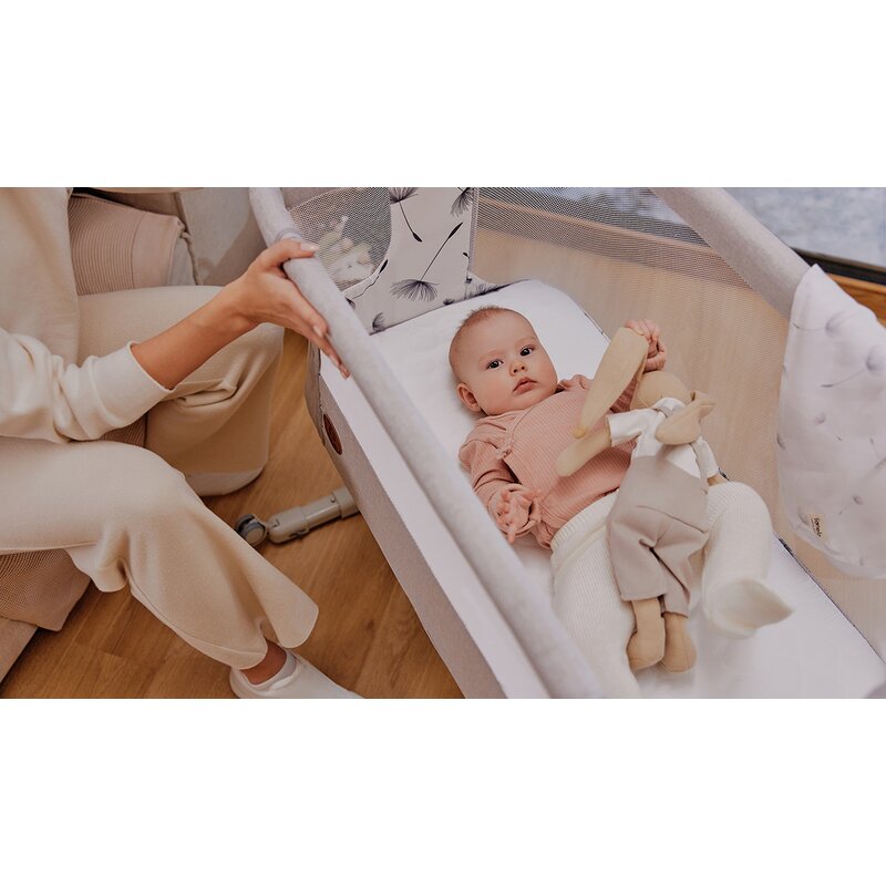 Patut co-sleeper, Lionelo, Aurora, 3 in 1, Cu leganare si setare unghiulara, Cu saltea, 0 luni+, Certificari EN 1130:2019+AC:2020, EN 16890:2, Bej