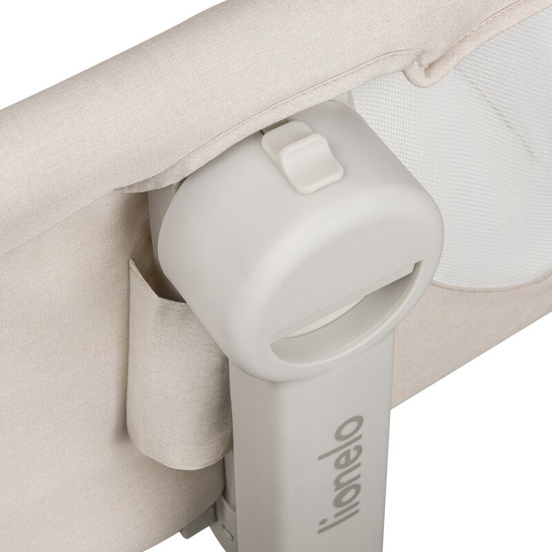 Patut co-sleeper, Lionelo, Leonie Plus, Pliabil, Cu sistem de leganare, Cu setare unghiulara, Reglabil in 6 pozitii pe inaltime, Conform cu standardele europeane de securitate EN1130 si EN16890, Bej