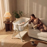 Patut co-sleeper, Lionelo, Luna Close&Cosy, 2 in 1, Cu laterala culisanta, Cu setare unghiulara, Cu roti, Reglabil in 6 pozitii pe inaltime, Alb