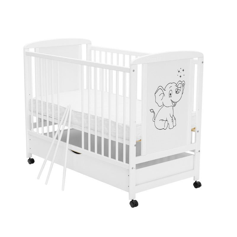 Patut din lemn bebe, 120x60 cm, Cu sertar, Din lemn de pin si mdf, Stabil si rezistent, Inaltime saltea reglabila pe 3 nivele, Laterala cu 3 bete detasabile, EN716-1, EN716-2, Alb, Qmini, Timmi Elephant