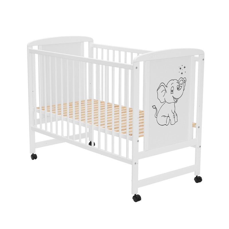 Patut din lemn bebe, 120x60 cm, Din lemn de pin si mdf, Stabil si rezistent, Inaltime saltea reglabila pe 3 nivele, Laterala cu 3 bete detasabile, EN716-1, EN716-2, Alb, Qmini, Timmi Elephant