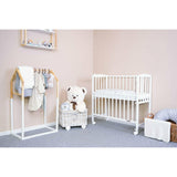 Patut din lemn bebe, 90x40 cm, Cu laterala culisanta, Cu roti, Certificat lemn FSC, Conform cu standardele de siguranta EN 716-1:2008, EN 716-2:2008, White, New Baby, Mateo