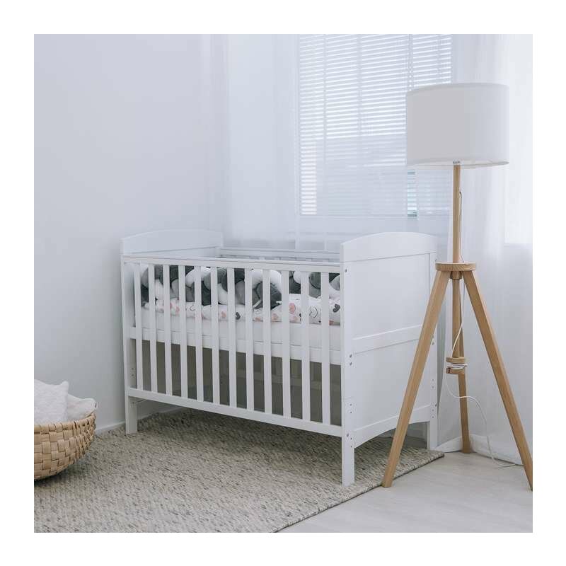 Patut din lemn bebe, 120x60 cm, Transformabil pentru bebe si junior, Din lemn de pin si mdf, Cu sina speciala pentru dentitie, Stabil si rezistent, White, FreeON, Lory - gogobaby.ro
