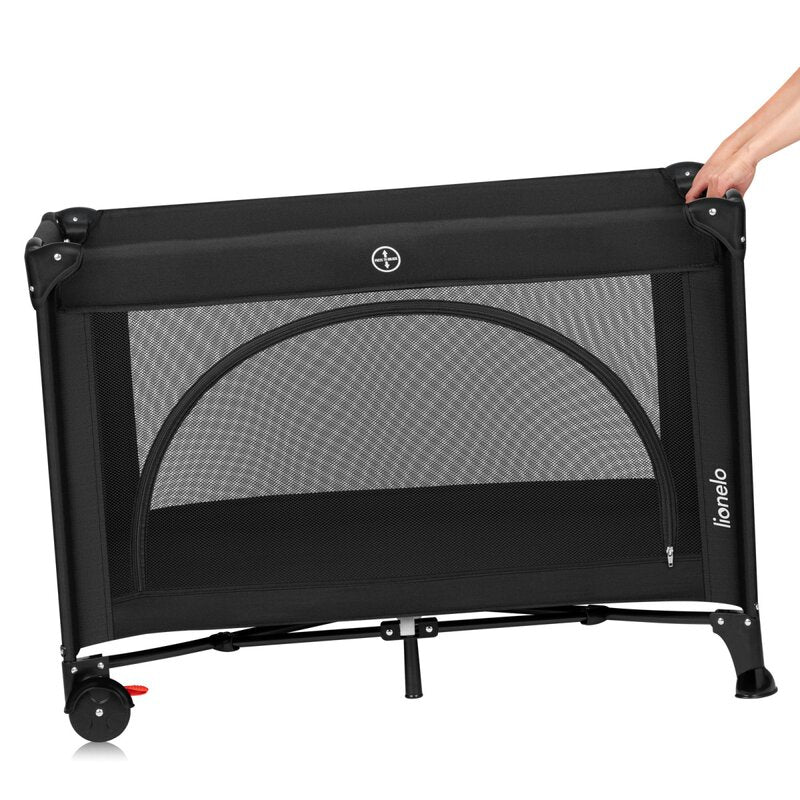 Patut pliant, Lionelo, Laura, 102 x 74 cm, Cu doua nivele, Functie de tarc, Cu roti, Include salteluta si geanta de transport, Pereti din plasa, Deschidere laterala, Pana la 15 kg, 0 luni +, Negru