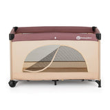 Patut pliant, Petite&Mars, Nyja, 120 x 60 cm, Cu roti, Functie de tarc, Pliere compacta, Include geanta de transport, Intrare laterala cu fermoar, Pereti din plasa, Pana la 15 kg, 0-30 luni, Maro