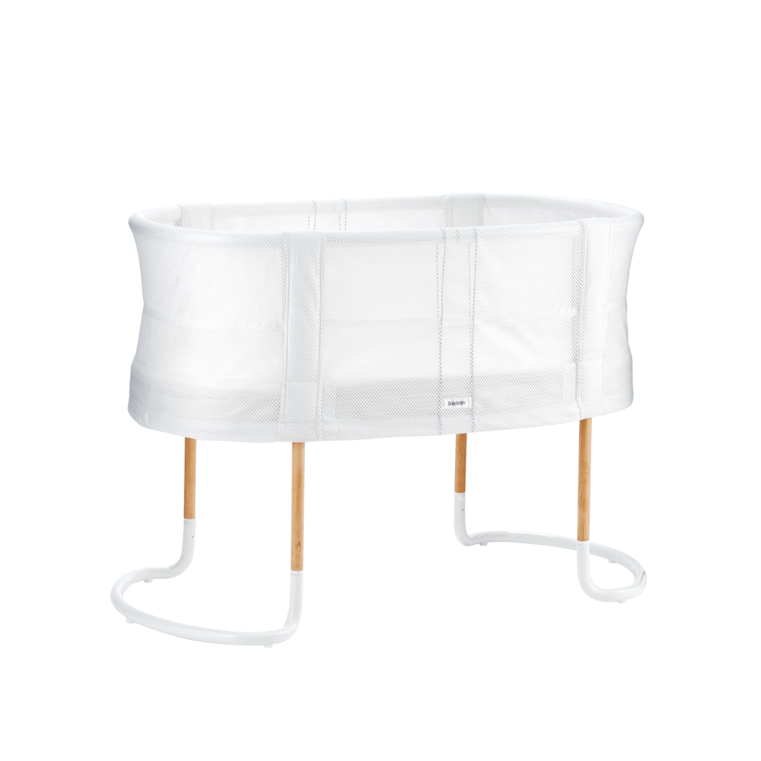 BabyBjorn - Patut reglabil pe inaltime din mesh, Alb - gogobaby.ro