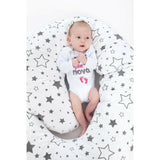 Perna alaptare, New Baby, Cu husa detasabila, In forma de C, Bumbac, Diametru 16 cm, Lungime in jurul circumferintei 285 cm, 100% antialergic, Stars Grey