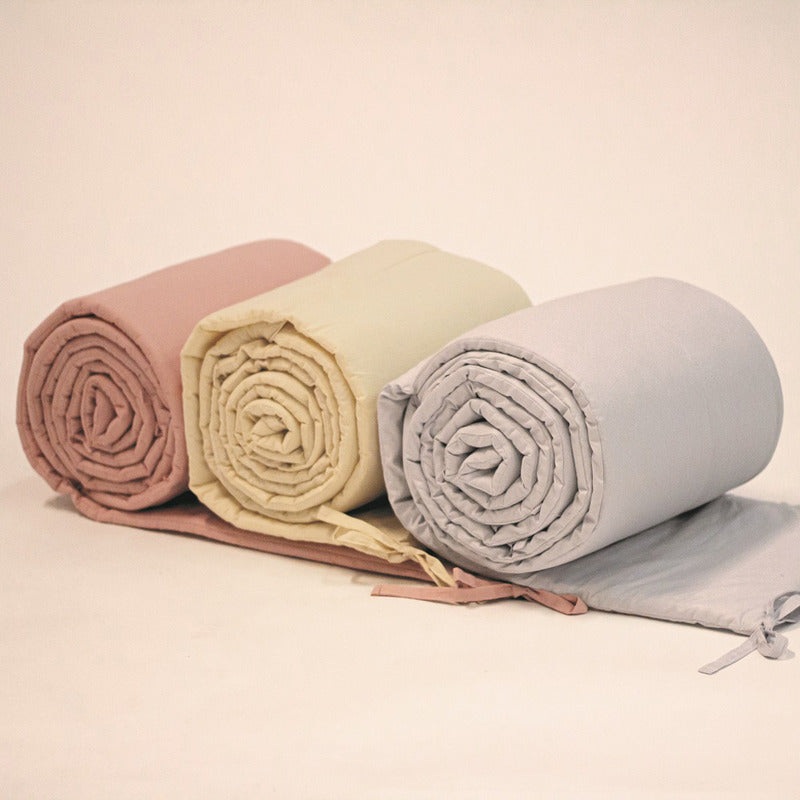 Aparatoare patut, Petite&Mars, Tilly, 120x60 cm, Cu panglici, Din bumbac, Lungime 180 cm, Inaltime 36 cm, Gri deschis - gogobaby.ro