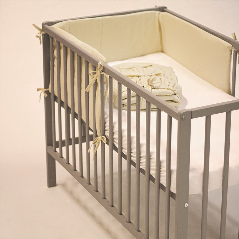 Aparatoare patut, Petite&Mars, Tilly, 120x60 cm, Cu panglici, Din bumbac, Lungime 180 cm, Inaltime 36 cm, Gri deschis - gogobaby.ro