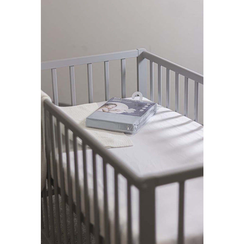 Cearceaf cu elastic, Petite&Mars, Soft Dream Dry, Impermeabil, Lavabil la masina pana la 95 de garde, 120x60 cm, Gri