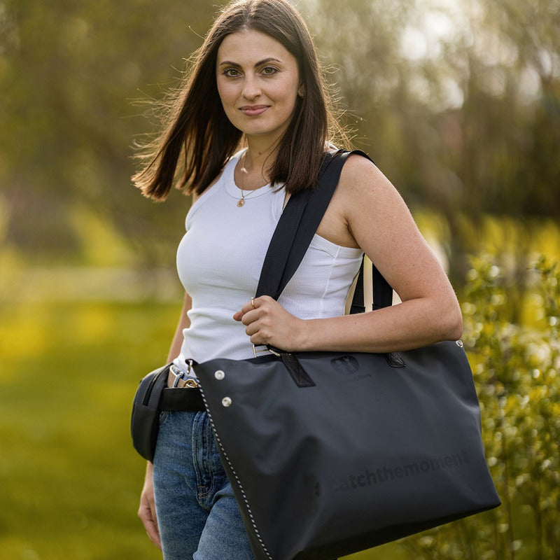 Geanta pentru mamici, Petite&Mars, Cu 6 buzunare, inclusiv termo si impermeabil, Cu saltea de infasat inclusa, 53 x 36 x 19 cm, Zoe, Gri - gogobaby.ro